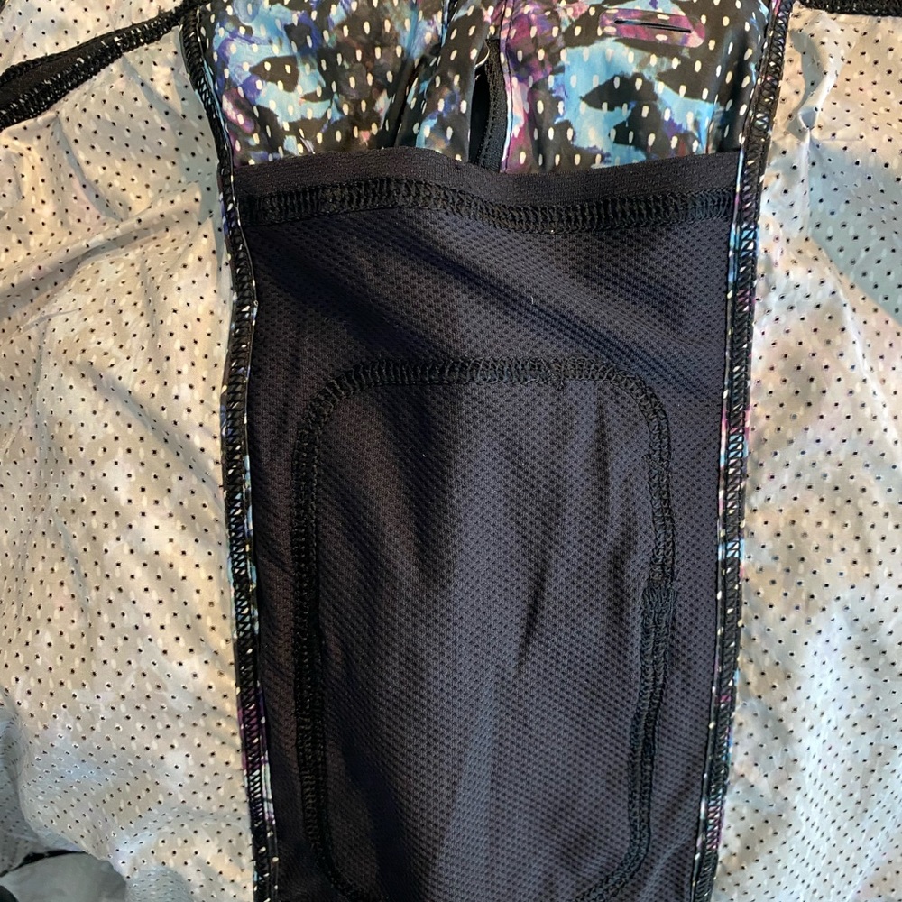 Lululemon Packable Light Weight Running Jacket - image 4